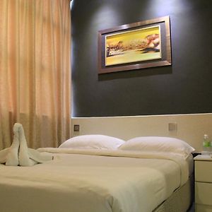 Bilik standard berdua